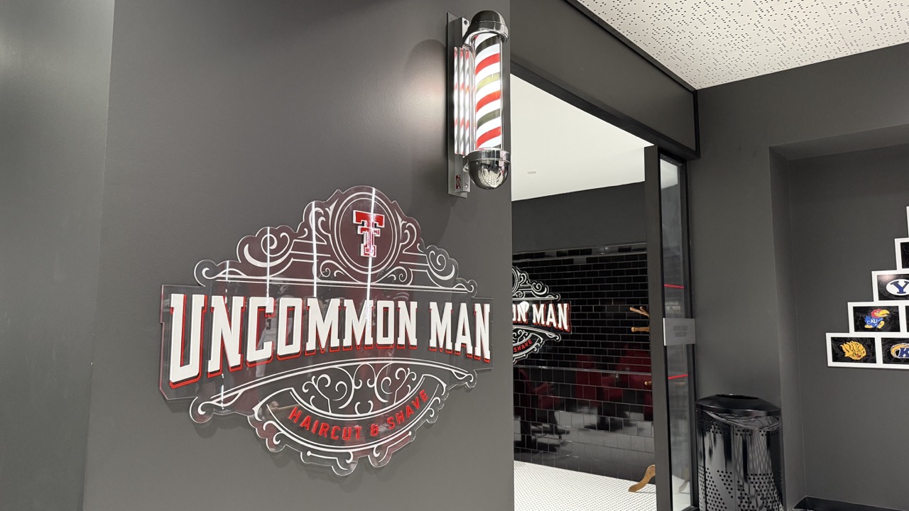 The &quot;Uncommon Man&quot; Barber Shop at the Womble Center