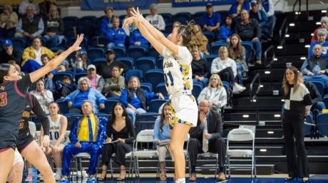 Former Lubbock-Cooper High School standout Majik Esquivel scored a career-high 31 points to lead the Angelo State University women’s basketball team to a 84-61 win over Midwestern State on Thursday night.