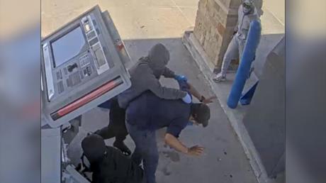 Johnny Juwan Clark, 32, has pleaded guilty in connection with a “jugging” robbery that targeted an ATM technician in Midlothian, Texas.