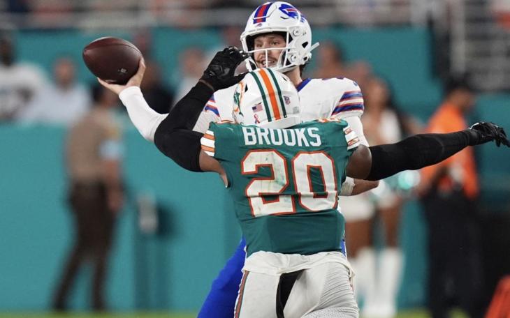 Former Texas Tech Red Raider Jodyn Brooks in action for the Miami Dolphins