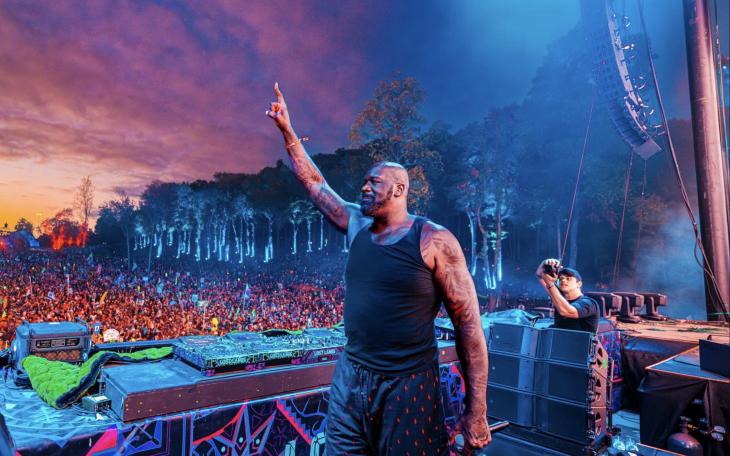 DJ Diesel Performs at Raider Alley on September 21