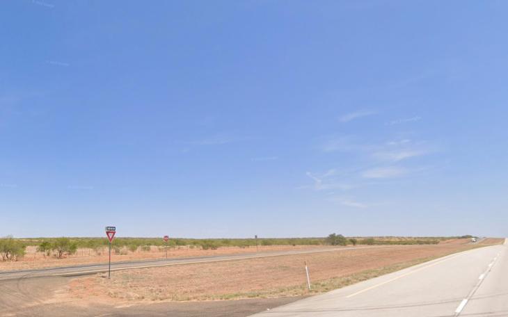 What the highway looks like at US 82, the divided 4-lane road and CR 259 in Dickens County, Texas.