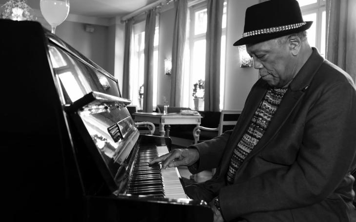 Music Legend Quincy Jones Dies at 91