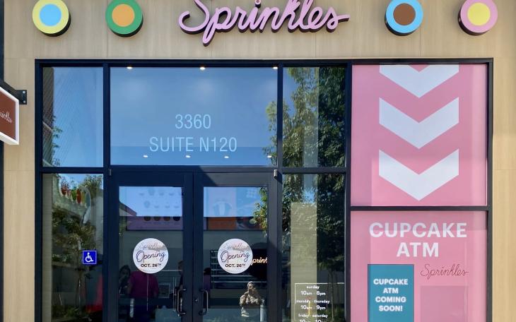 Sprinkles, the cupcake chain with 24-hour cupcake ATMs, is closing its Lubbock store.
