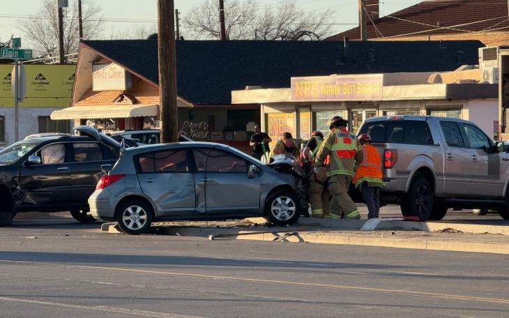 Nissan Versa Crunched in 3-Car Pile-Up on 34th on Feb 5, 2025