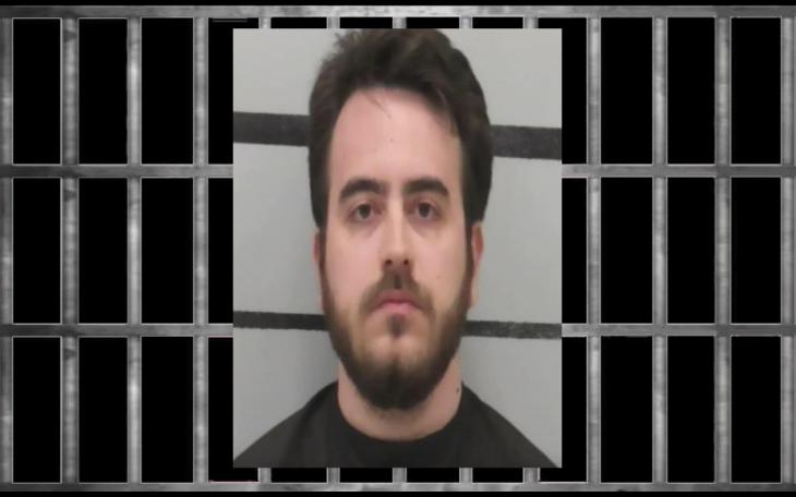 Eduardo De Rossi Borin, 26, was arrested by a Texas Department of Public Safety officer on Thursday after investigators say he tried to meet someone he believed was a 15-year-old girl through an online dating app.