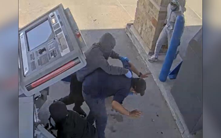 Johnny Juwan Clark, 32, has pleaded guilty in connection with a “jugging” robbery that targeted an ATM technician in Midlothian, Texas.